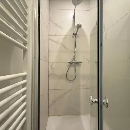 Botanical 3 * לייז'